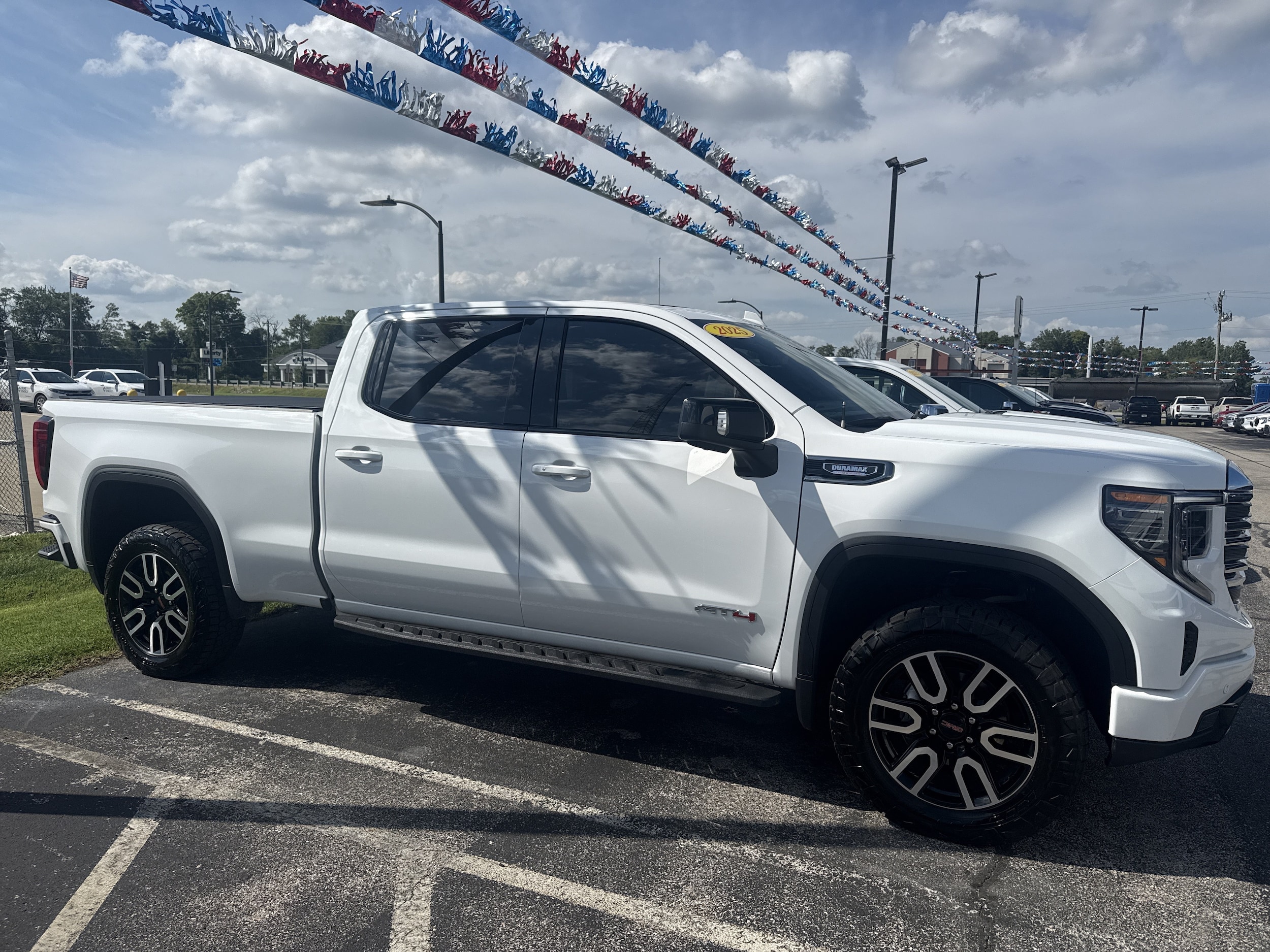 2025 GMC Sierra 1500 AT4 - Photo 6