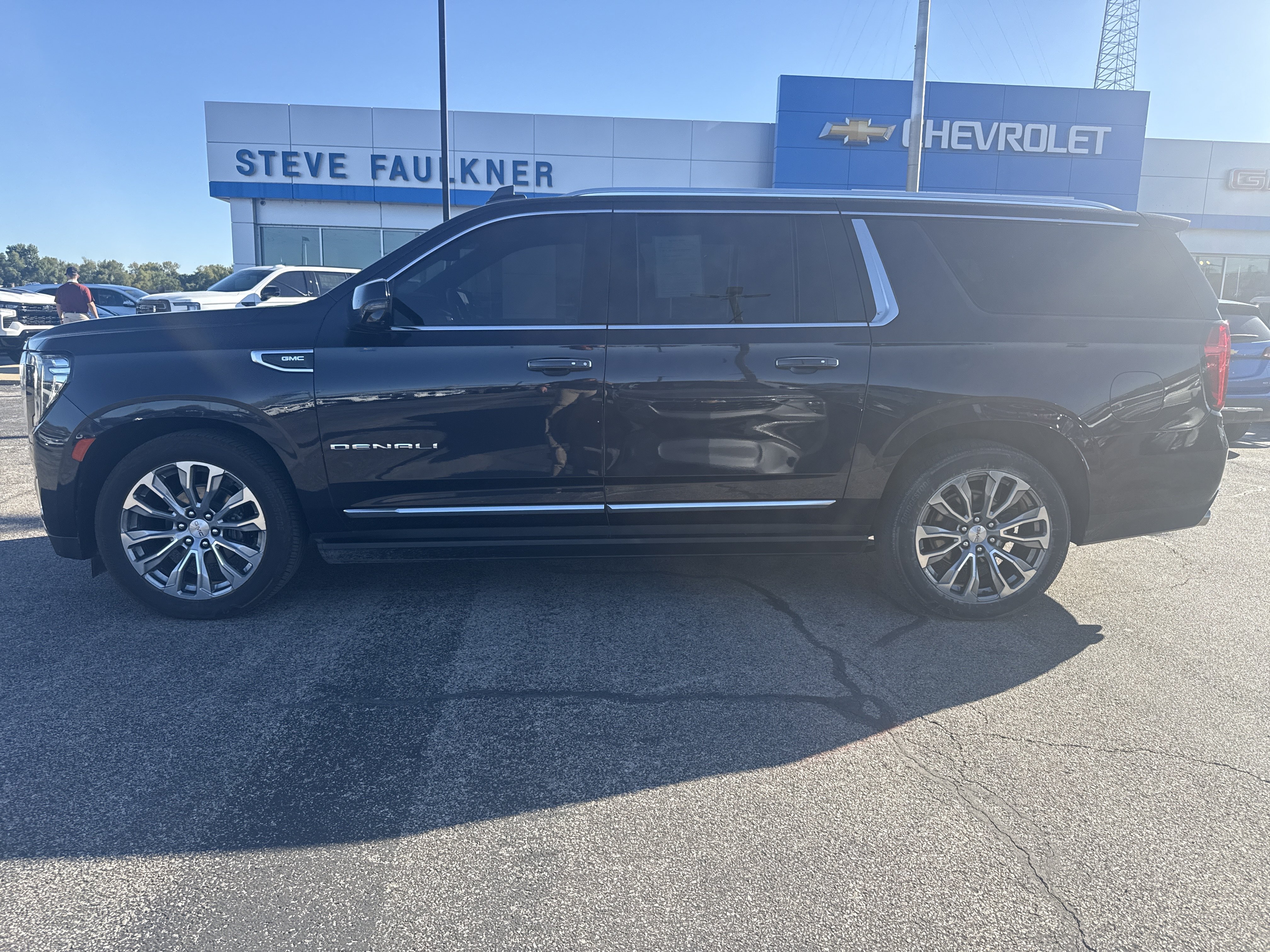 Used 2024 GMC Yukon XL Denali SUV