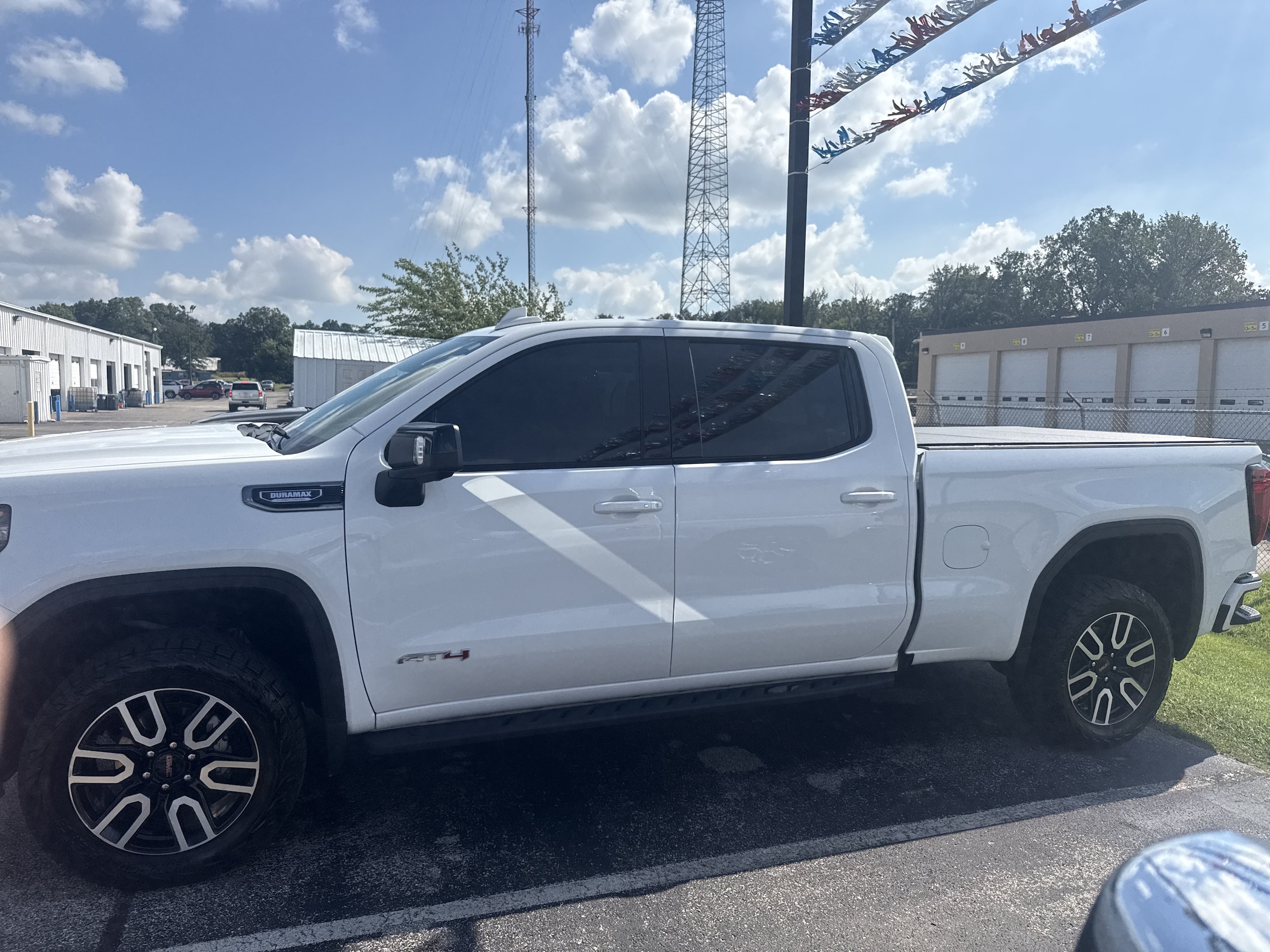 2025 GMC Sierra 1500 AT4 - Photo 2