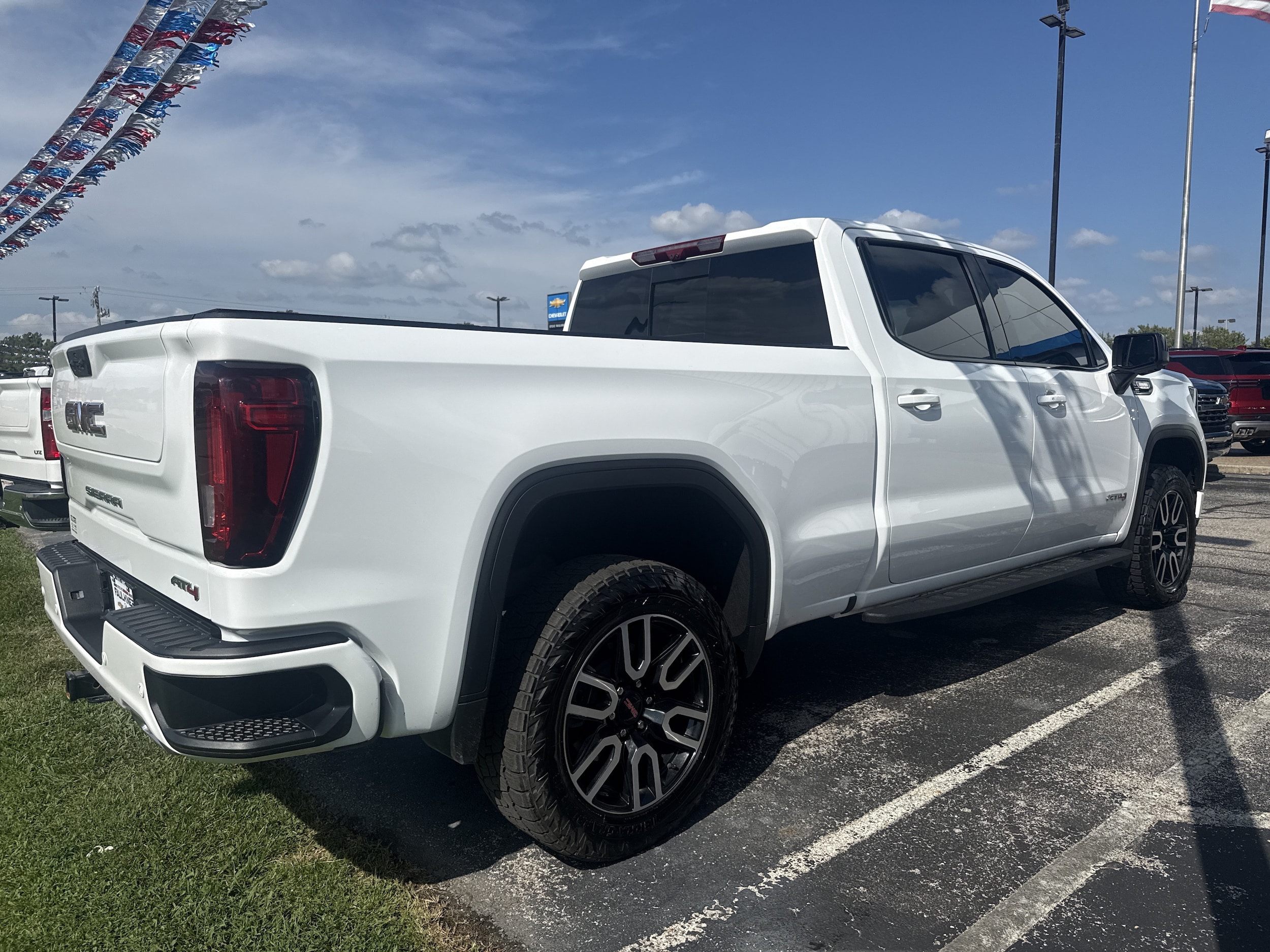 2025 GMC Sierra 1500 AT4 - Photo 5