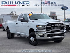 2026 Ram 3500 TRADESMAN CREW CAB 4X4 8' BOX Pickup