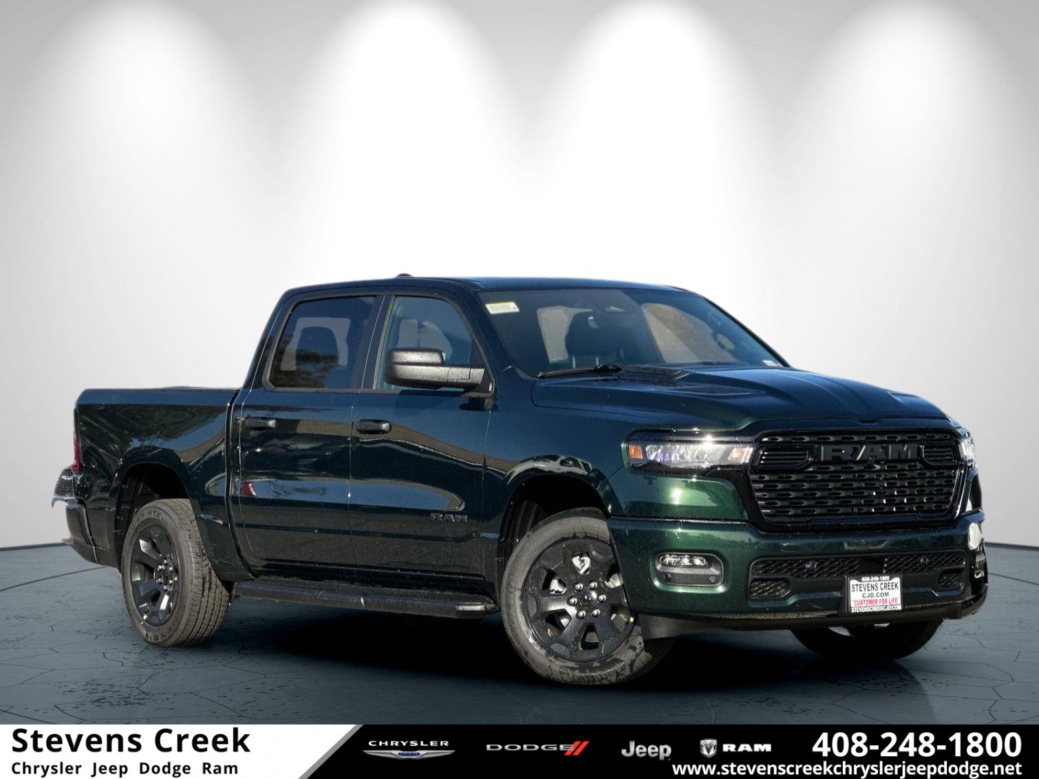 2027 Ram 1500 EXPRESS CREW CAB 4X4 5'7 BOX Pickup