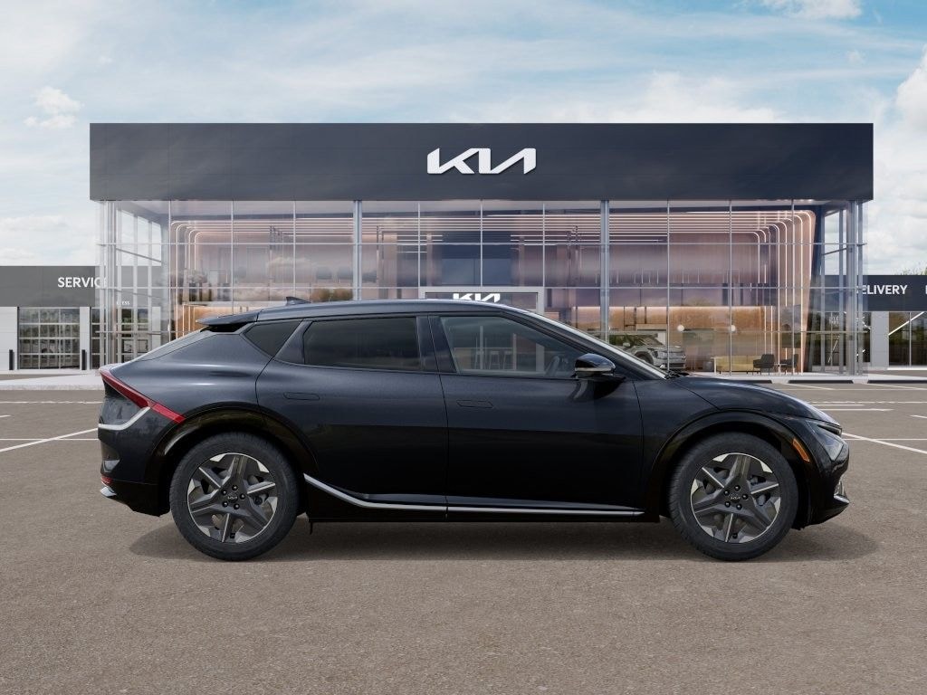 New 2026 Kia EV6 Light Long Range SUV