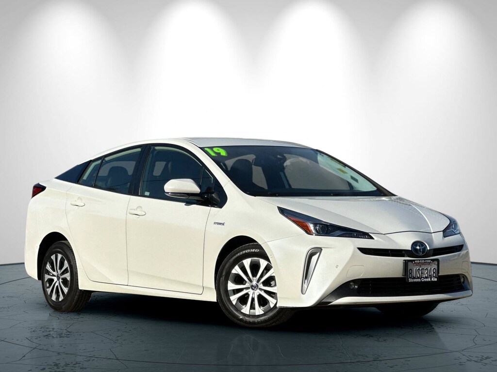 Used 2019 Toyota Prius XLE AWD-e Hatchback