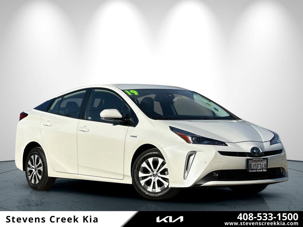 Used 2019 Toyota Prius XLE AWD-e Hatchback