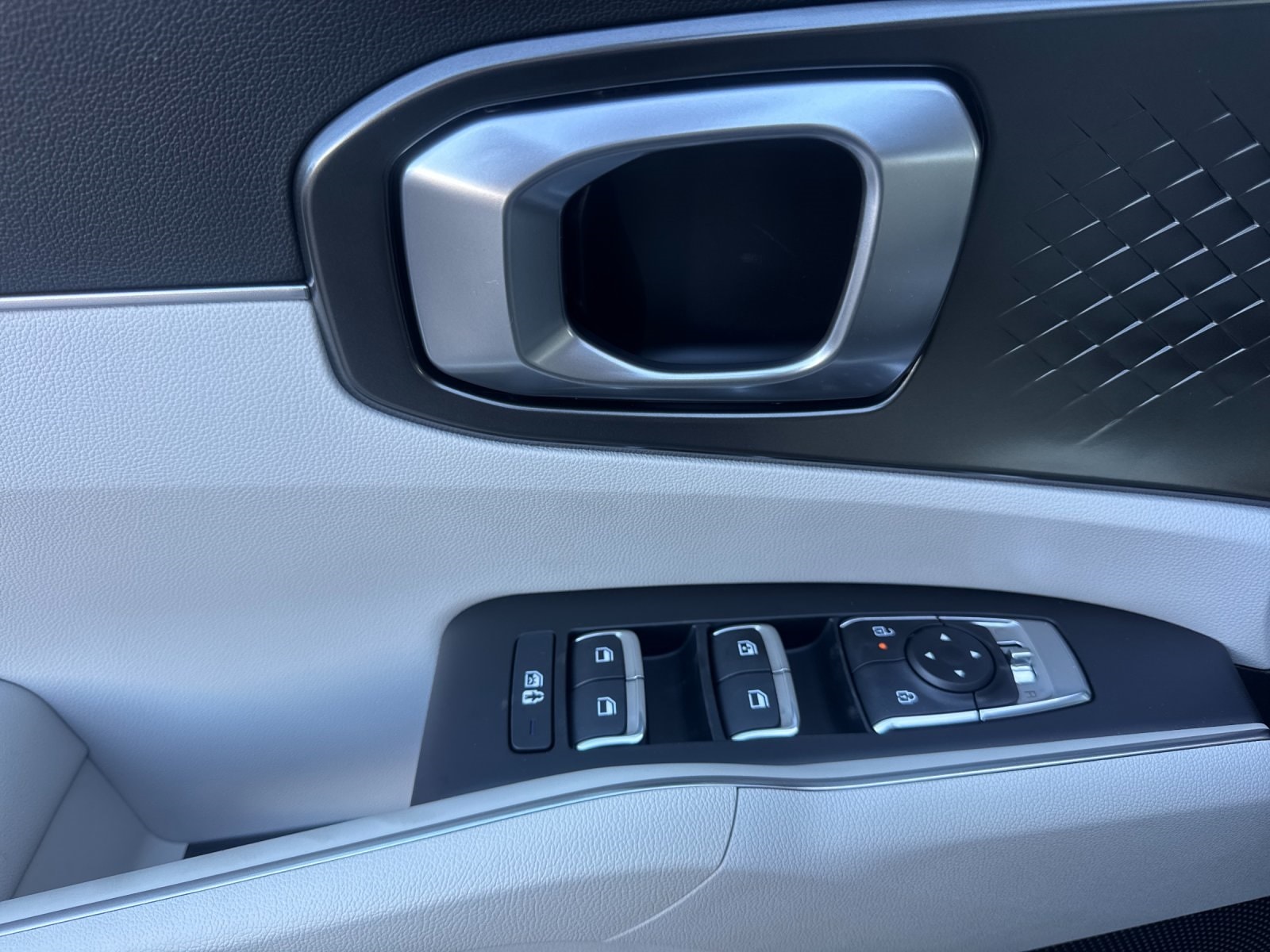 2026 Kia Sorento EX PHEV - Photo 11