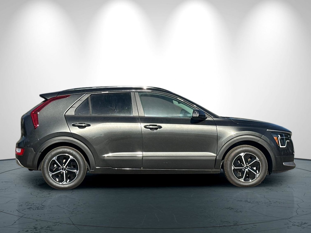New 2026 Kia Niro EX SUV