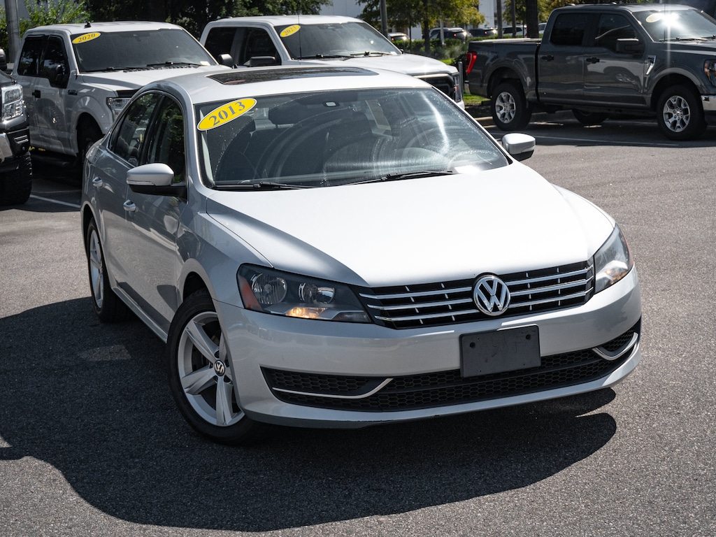 Used 2013 Volkswagen Passat TDI SE w/Sunroof Sedan