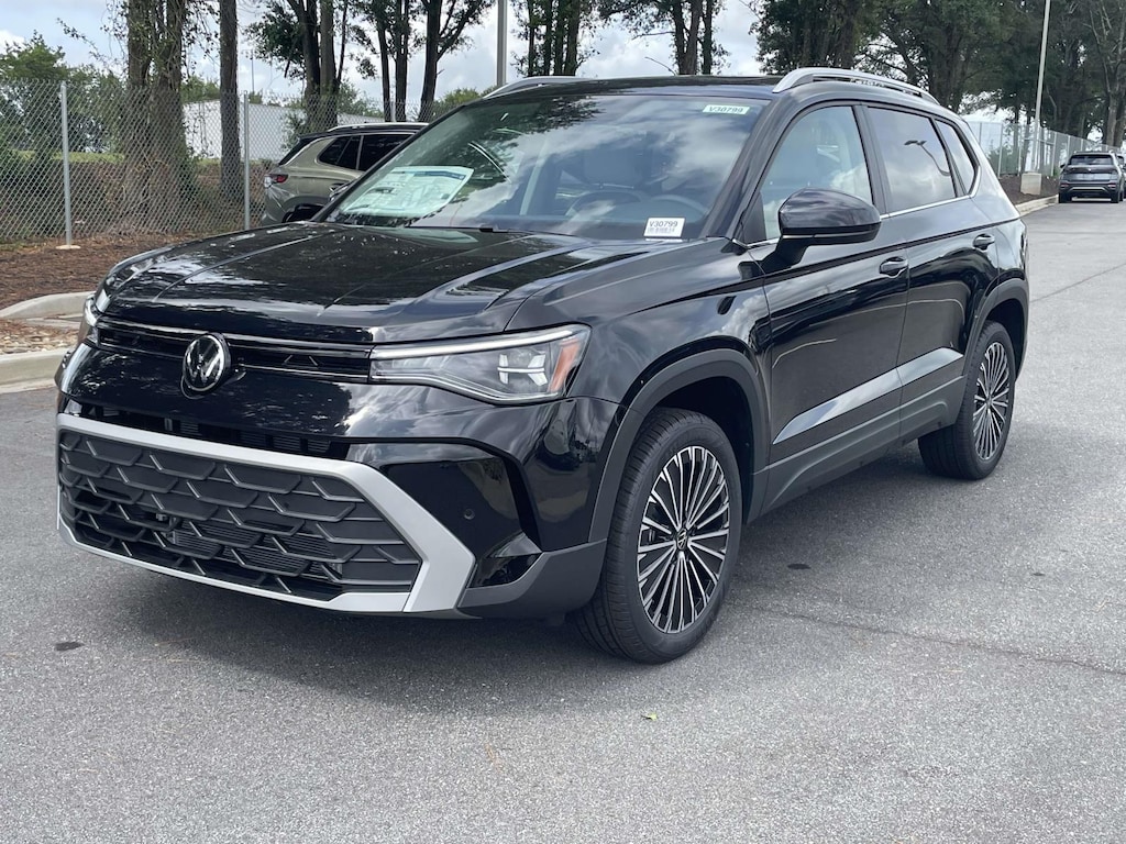 New 2026 Volkswagen Taos 1.5T SE Sport Utility