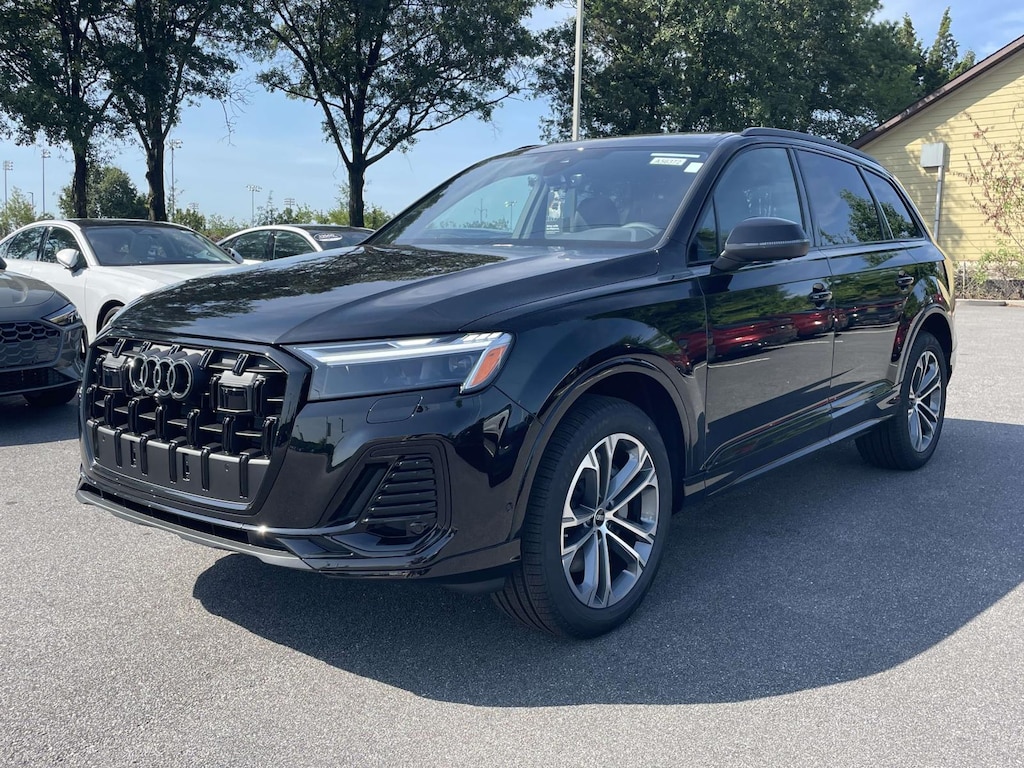 New 2026 Audi Q7 45 Premium Sport Utility