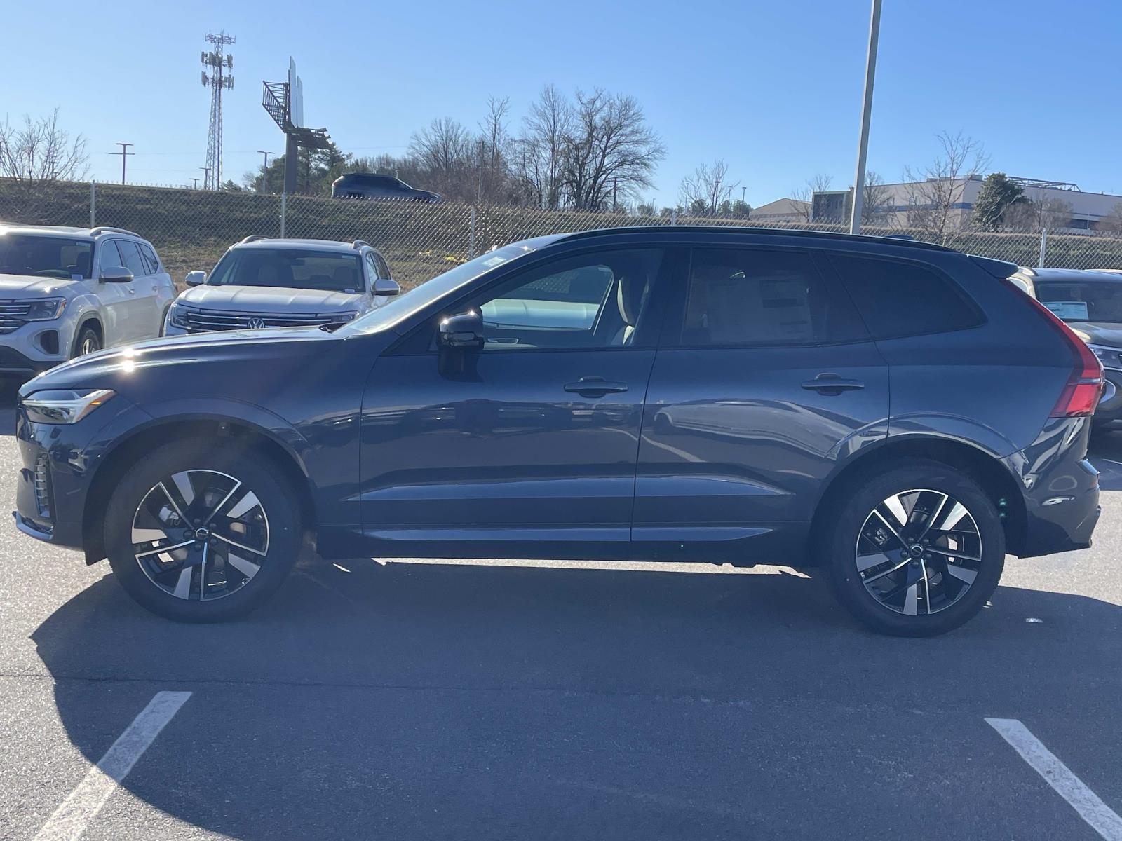 New 2026 Volvo XC60 B5 AWD Core Sport Utility