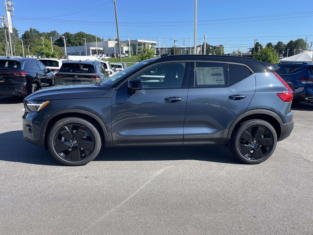 New 2026 Volvo XC40 B5 Ultra Black Edition Sport Utility