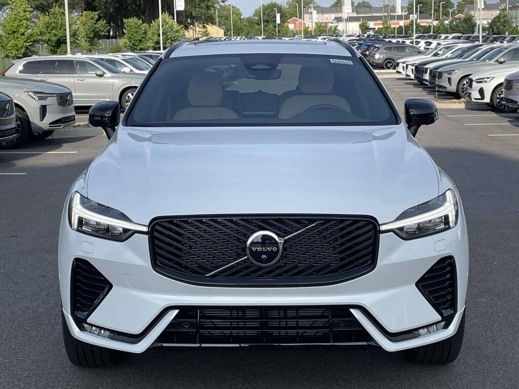 New 2026 Volvo XC60 B5 AWD Plus Sport Utility