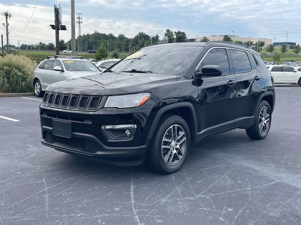 Used 2020 Jeep Compass Latitude w/Sun/Wheel Pkg FWD *Ltd Avail* Sport Utility