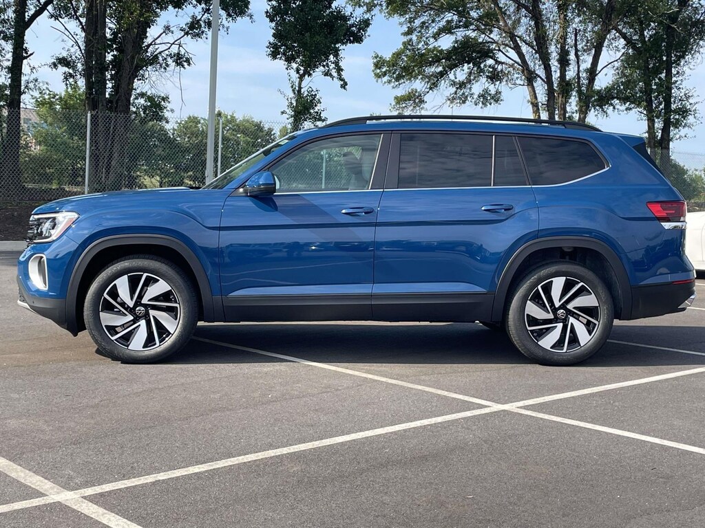 New 2026 Volkswagen Atlas 2.0T SE w/Technology Sport Utility