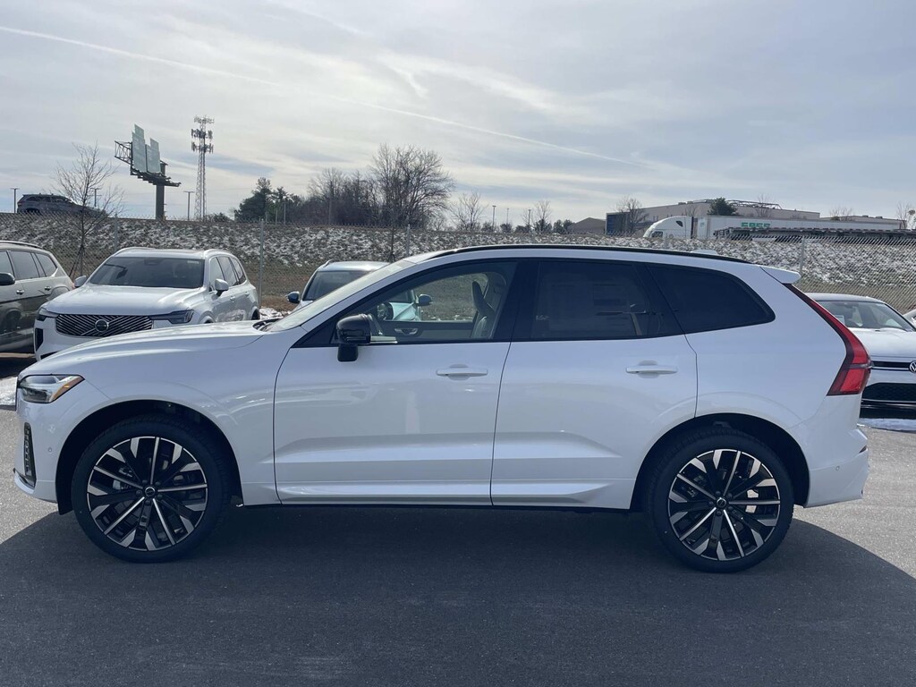 New 2026 Volvo XC60 B5 AWD Ultra Sport Utility