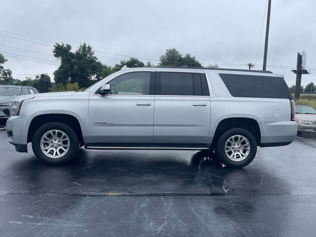 Used 2019 GMC Yukon XL 4WD SLT Sport Utility