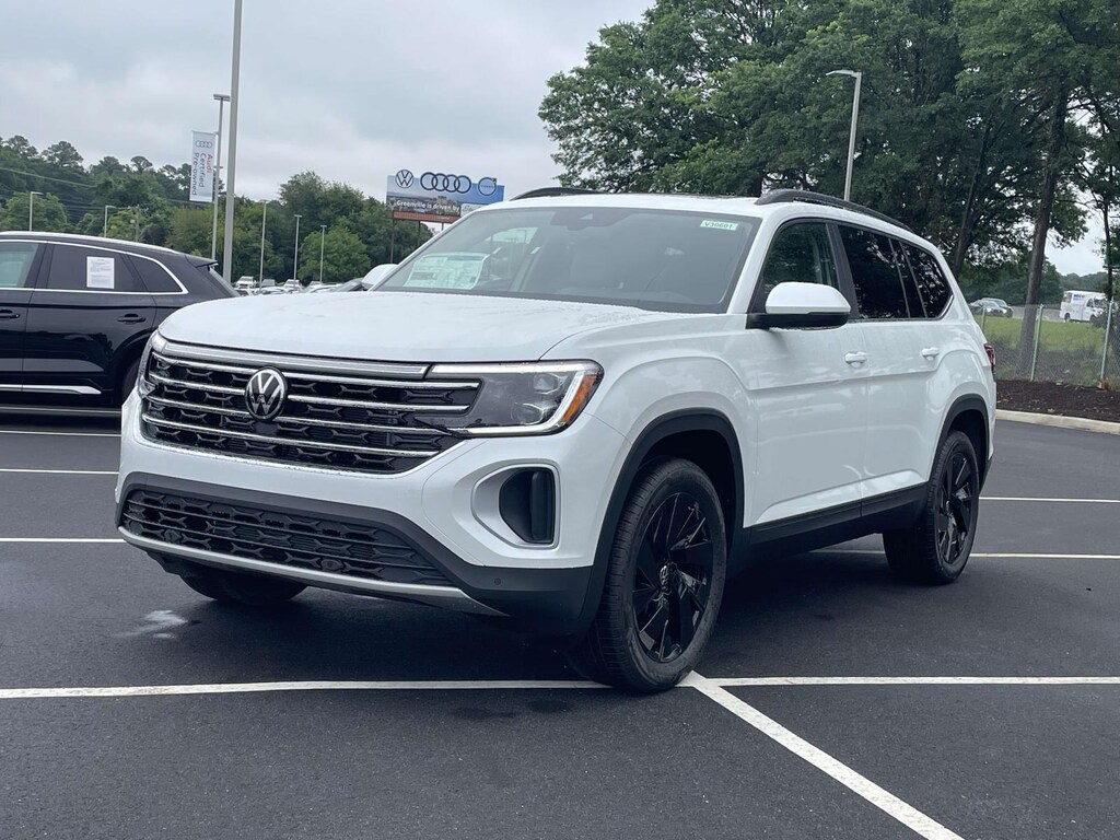 New 2026 Volkswagen Atlas 2.0T SE w/Technology Sport Utility