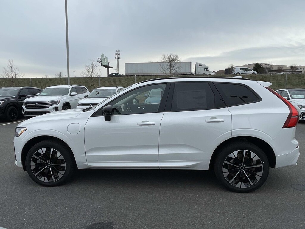 New 2026 Volvo XC60 Plug-In Hybrid T8 AWD Plus Sport Utility