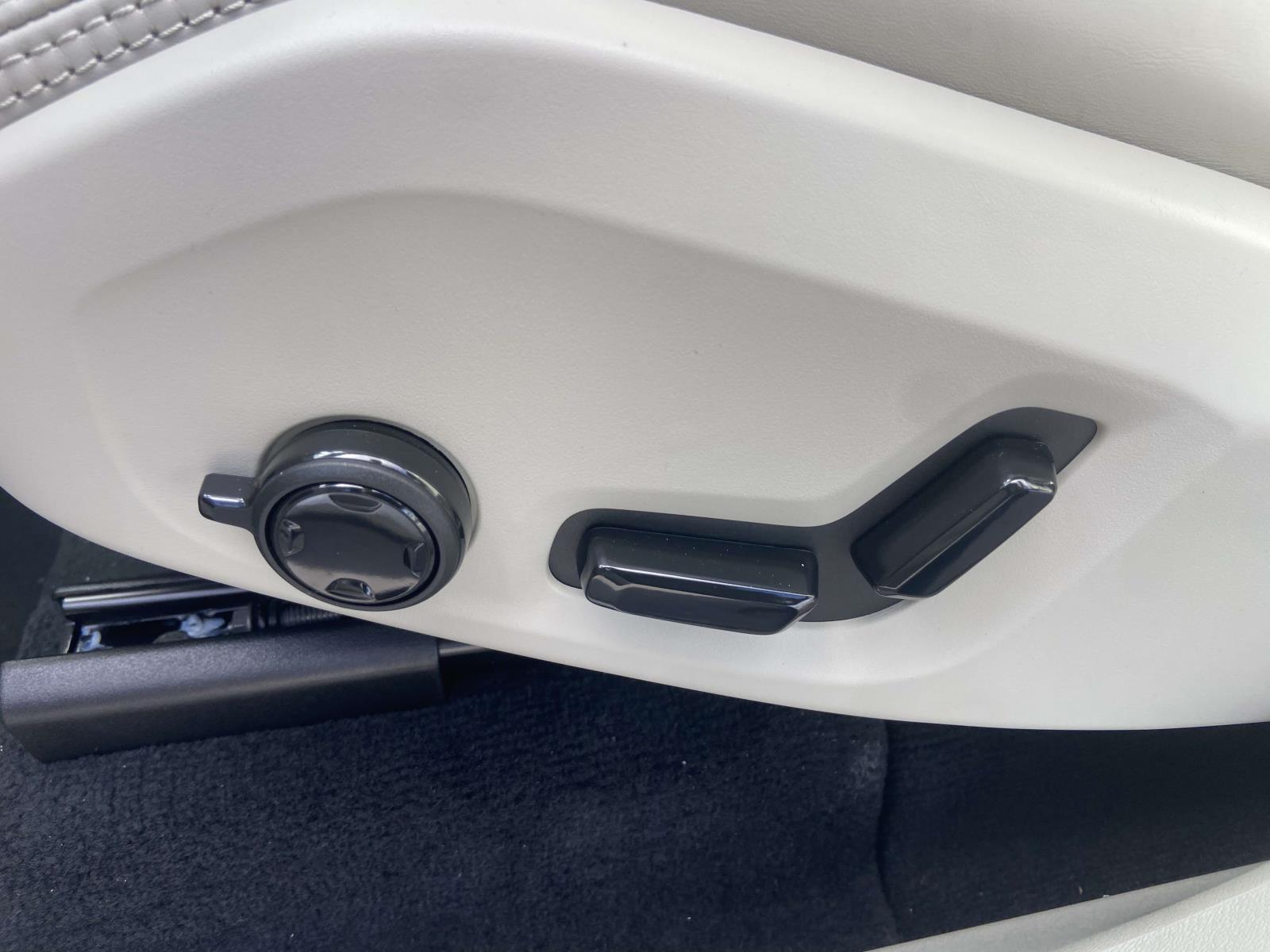 2026 Volvo XC90 Ultra - Photo 19
