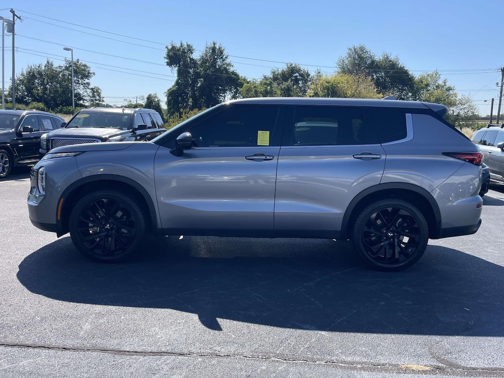 Used 2022 Mitsubishi Outlander SE S-AWC *Ltd Avail* Sport Utility