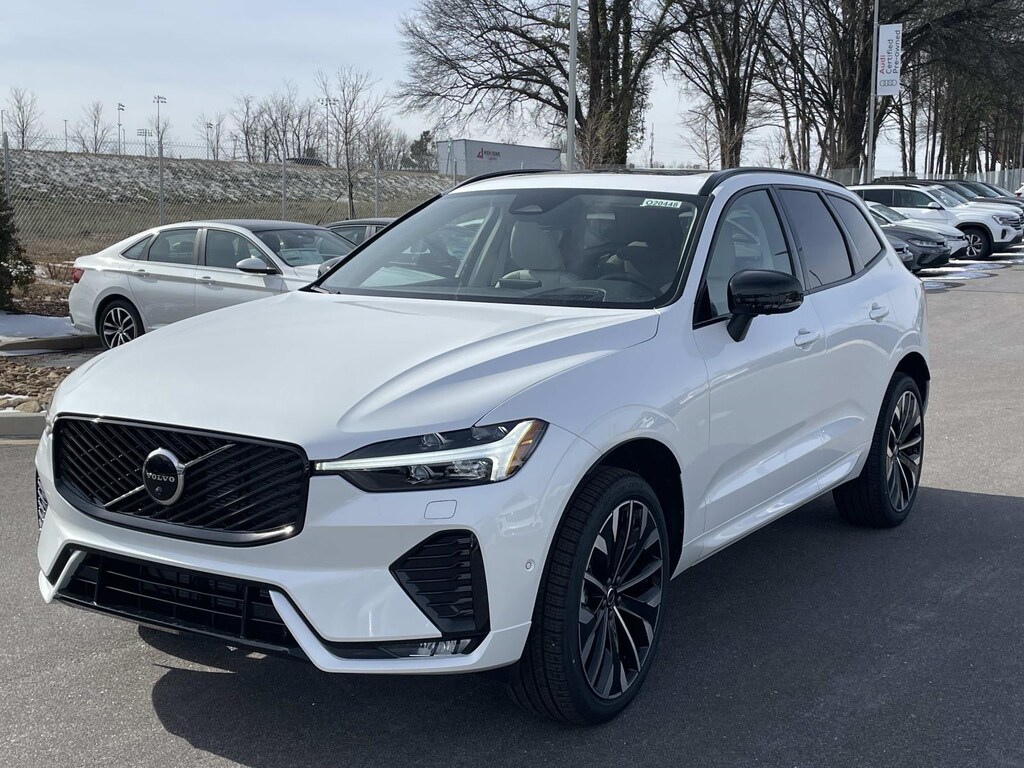 New 2026 Volvo XC60 B5 AWD Ultra Sport Utility