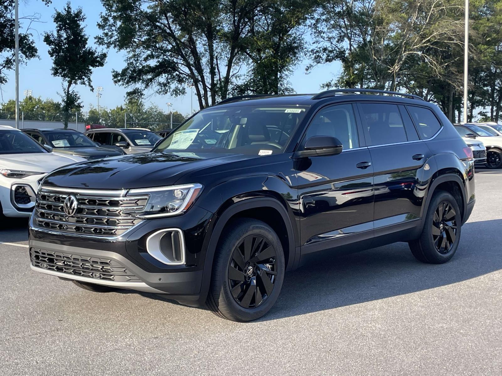 New 2026 Volkswagen Atlas 2.0T SE w/Technology FWD Sport Utility
