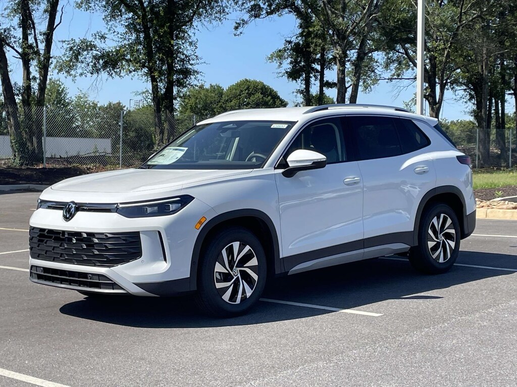 New 2026 Volkswagen Tiguan S FWD Sport Utility