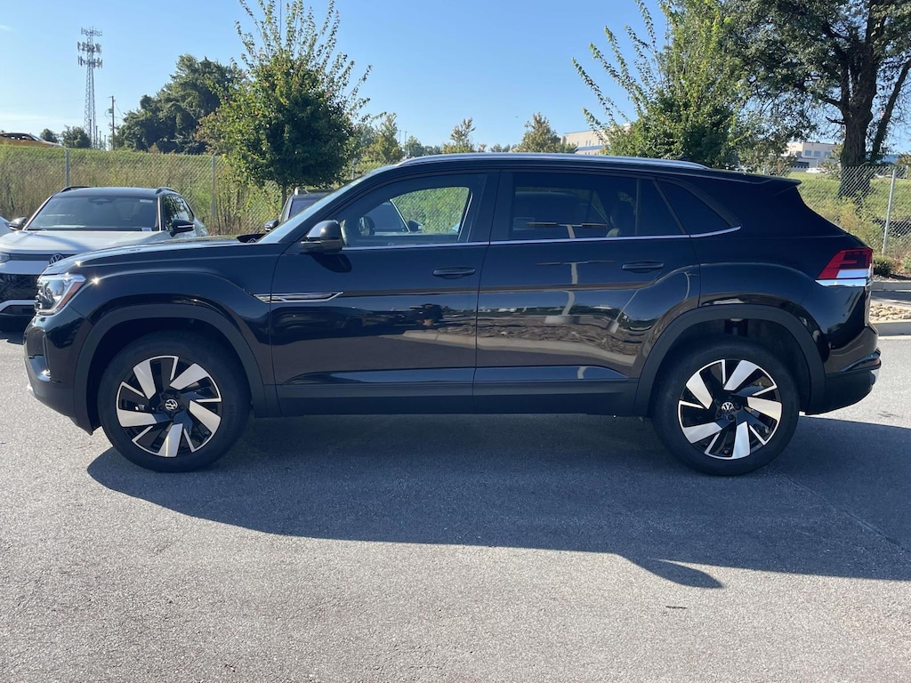 New 2026 Volkswagen Atlas Cross Sport 2.0T SE w/Technology Sport Utility