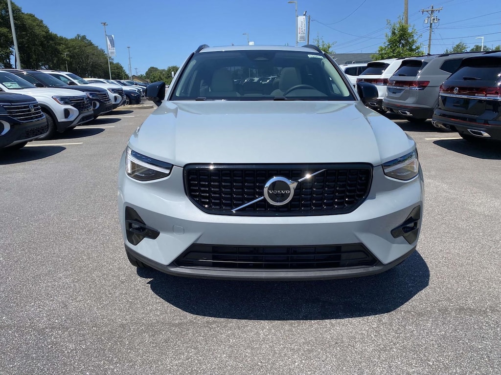 New 2026 Volvo XC40 B5 Plus Sport Utility