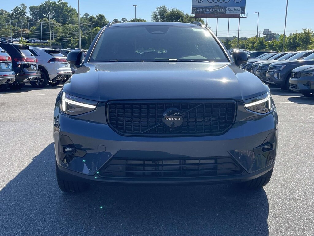 New 2026 Volvo XC40 B5 Ultra Black Edition Sport Utility