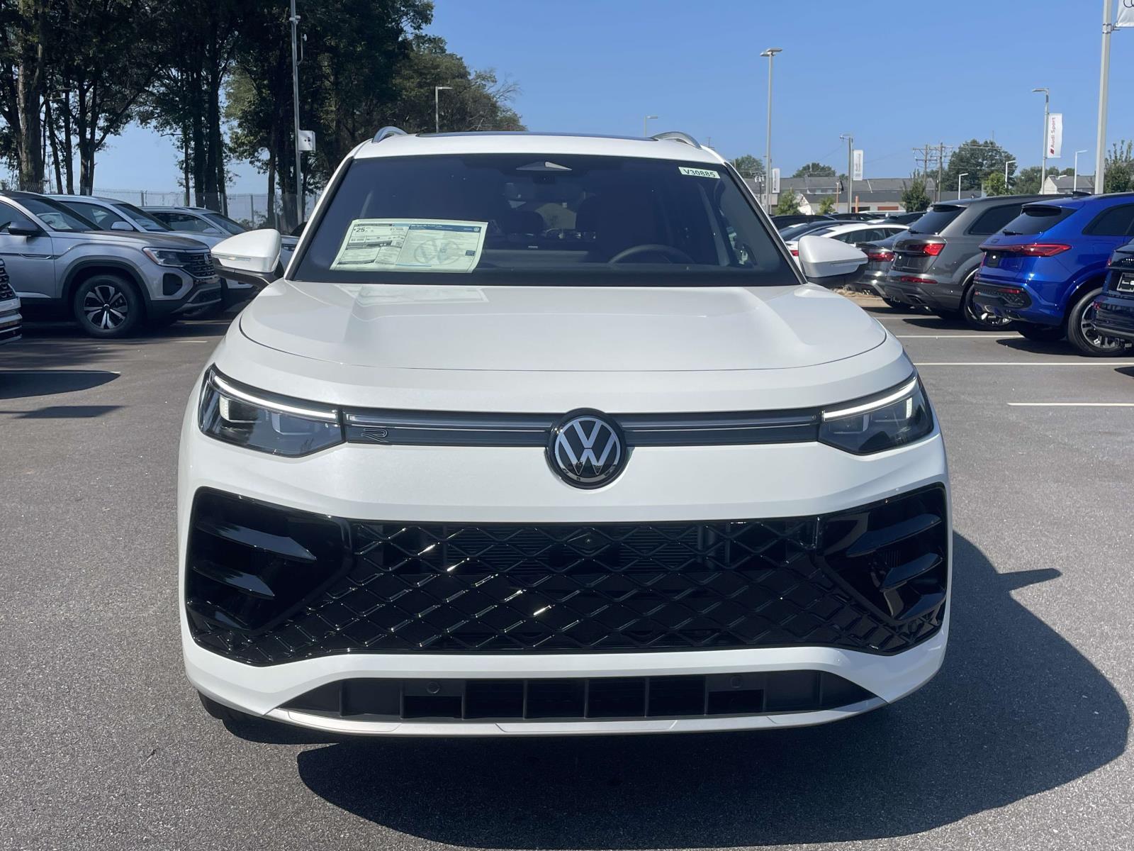 New 2026 Volkswagen Tiguan 2.0T SEL R-Line Turbo Sport Utility