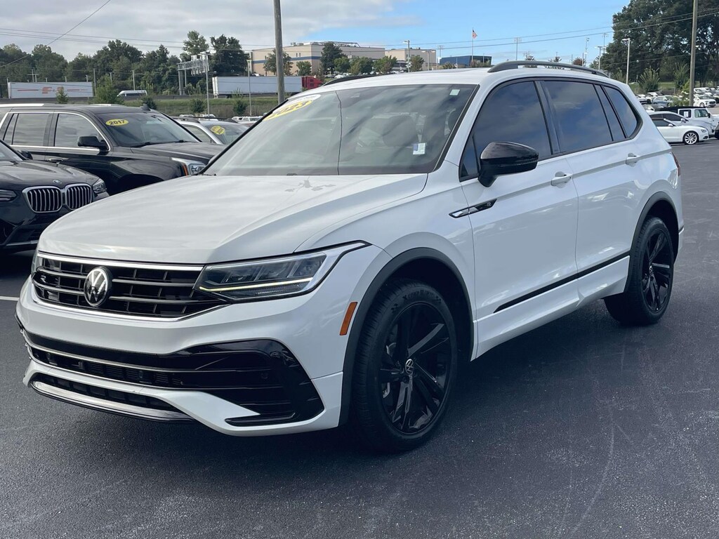 Certified 2023 Volkswagen Tiguan 2.0T SE R-Line Black FWD Sport Utility