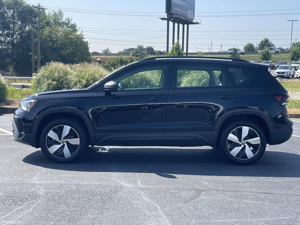 Used 2025 Volkswagen Taos S 4MOTION Sport Utility