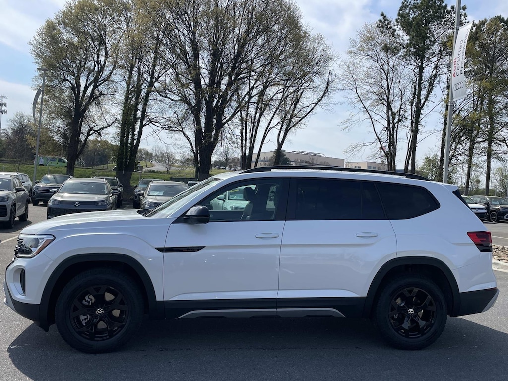 New 2026 Volkswagen Atlas 2.0T Peak Edition 4MOTION Sport Utility