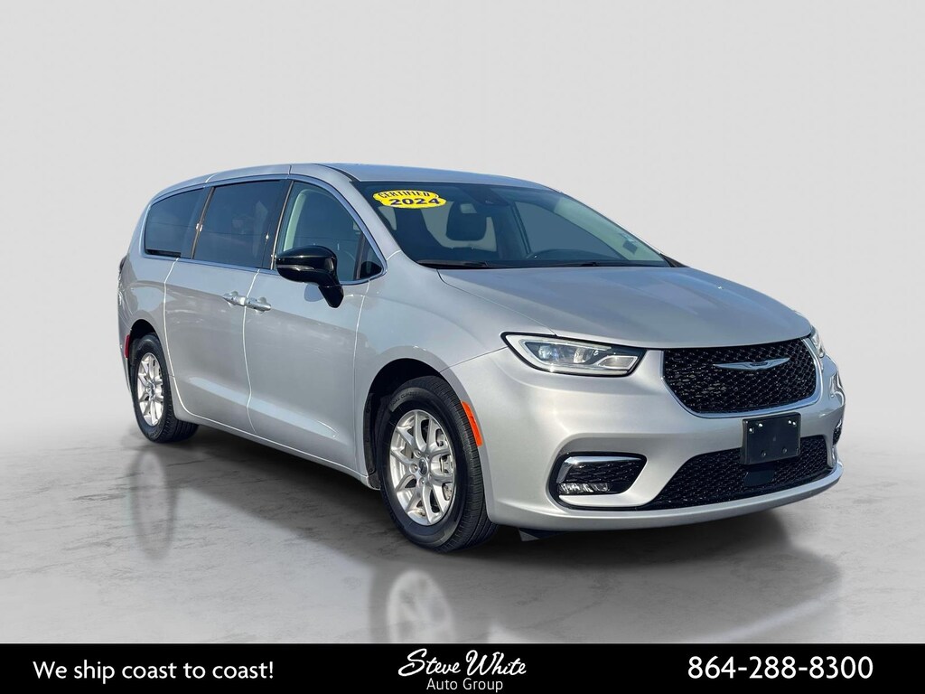 Used 2024 Chrysler Pacifica Touring L FWD Mini-van, Passenger