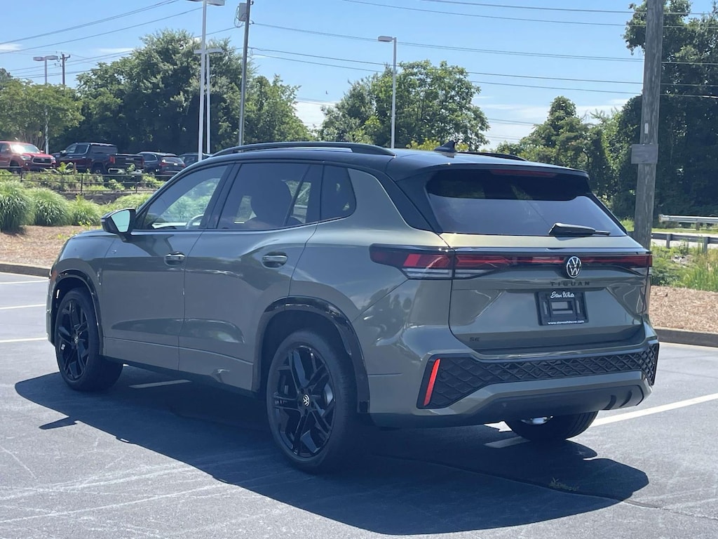 New 2026 Volkswagen Tiguan 2.0T SE R-Line Black Sport Utility