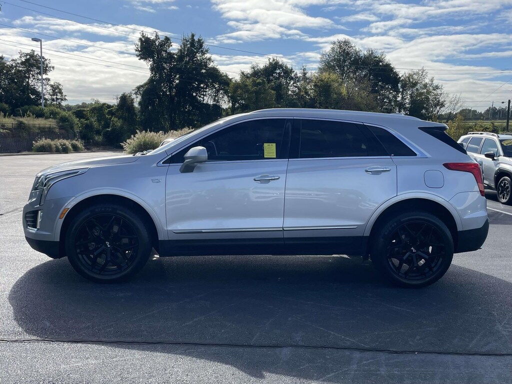 Used 2017 Cadillac XT5 FWD Luxury Sport Utility