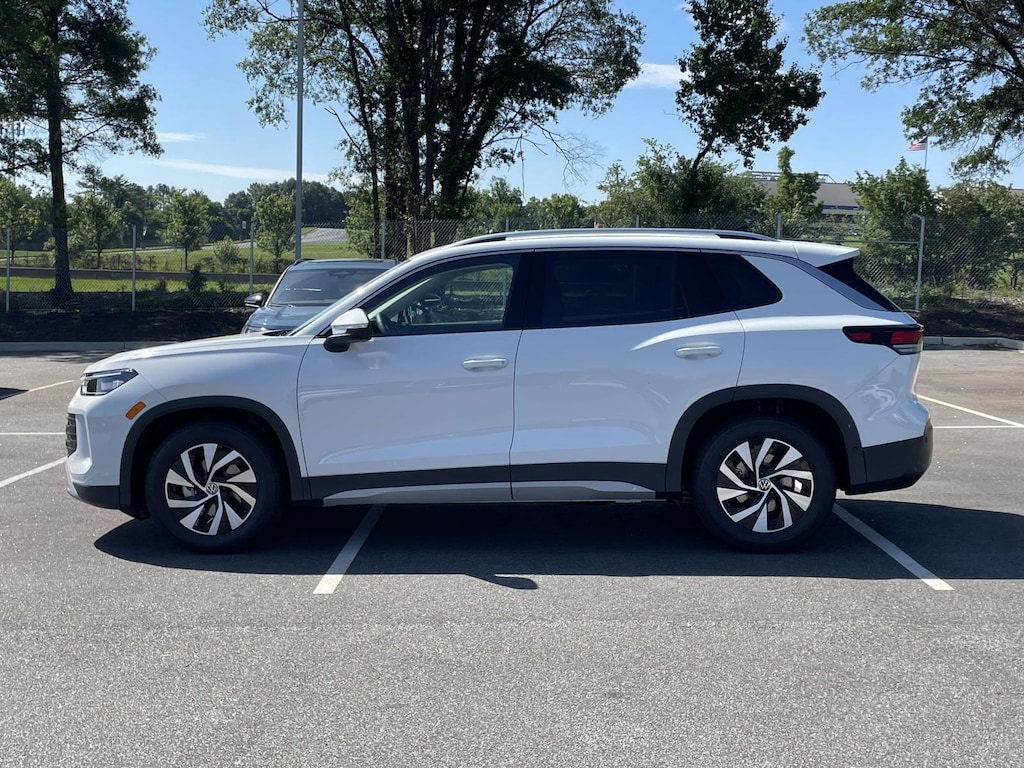 New 2026 Volkswagen Tiguan S FWD Sport Utility