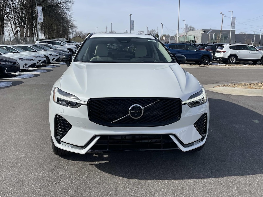 New 2026 Volvo XC60 B5 AWD Ultra Sport Utility