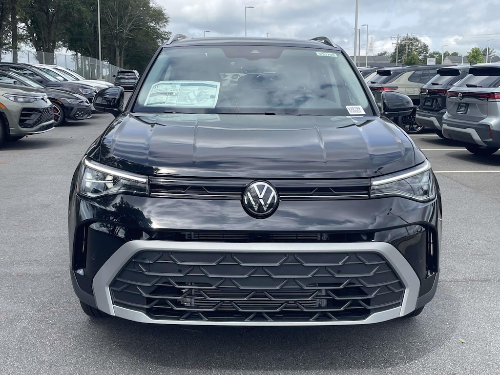 New 2026 Volkswagen Taos 1.5T SE Sport Utility
