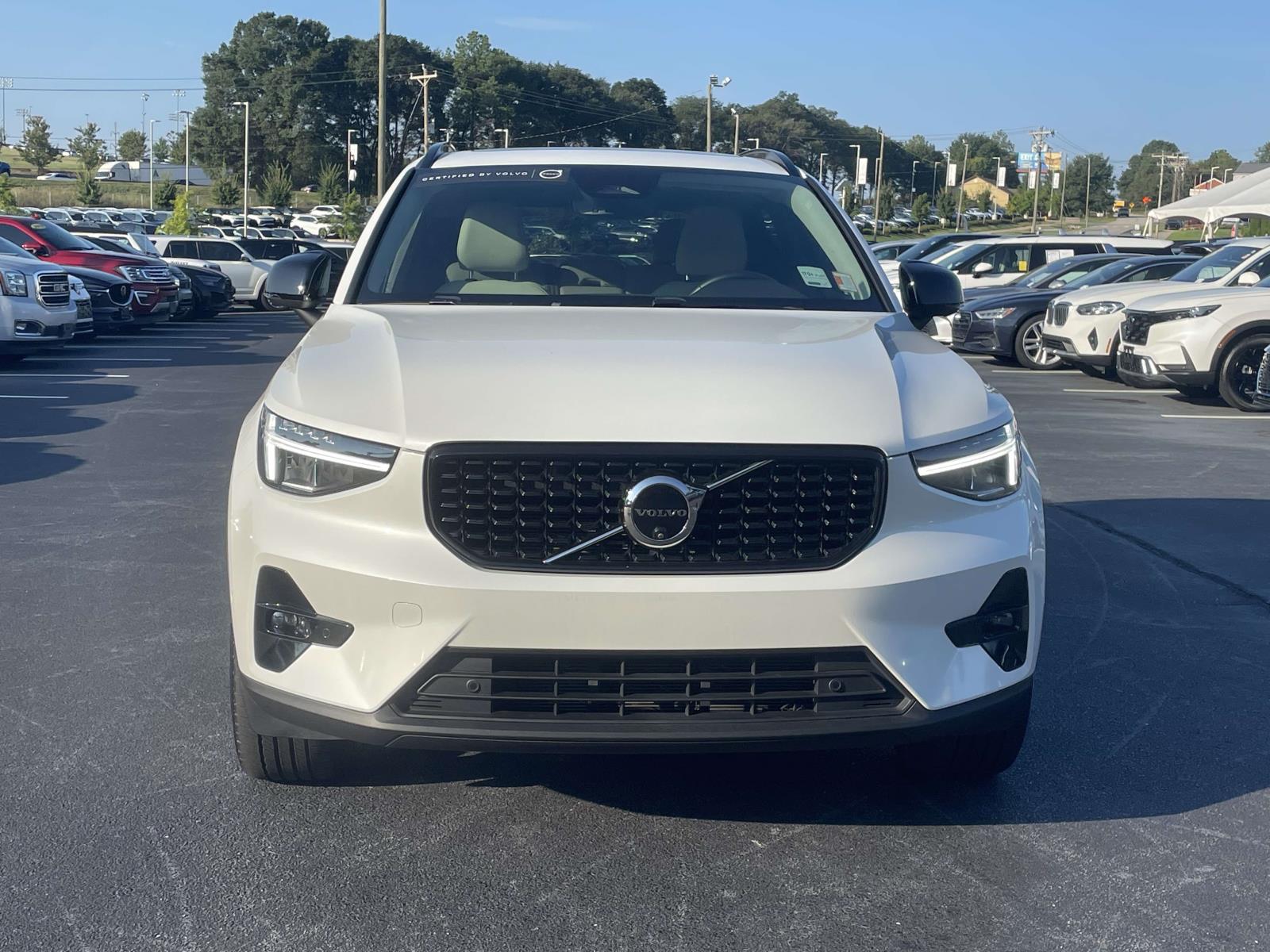 Used 2025 Volvo XC40 B5 AWD Plus Dark Theme Sport Utility