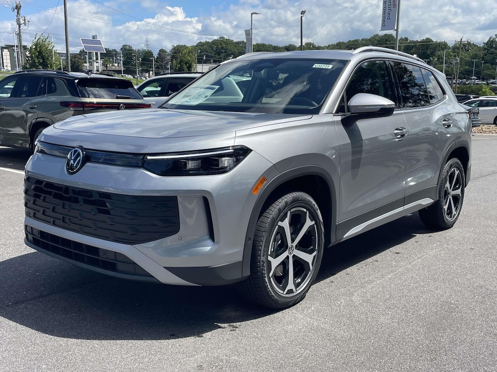 New 2026 Volkswagen Tiguan 2.0T SE Sport Utility