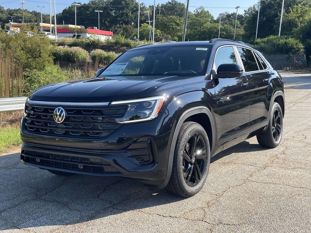 New 2026 Volkswagen Atlas Cross Sport 2.0T SEL R-Line Black Sport Utility
