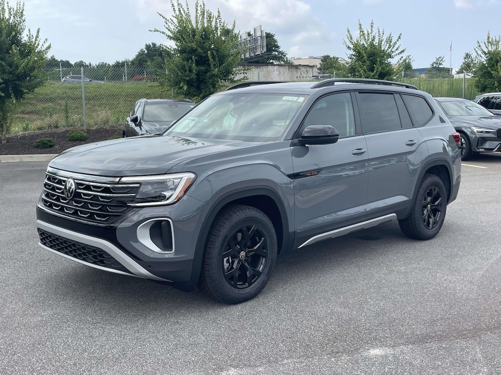 New 2026 Volkswagen Atlas 2.0T Peak Edition Sport Utility