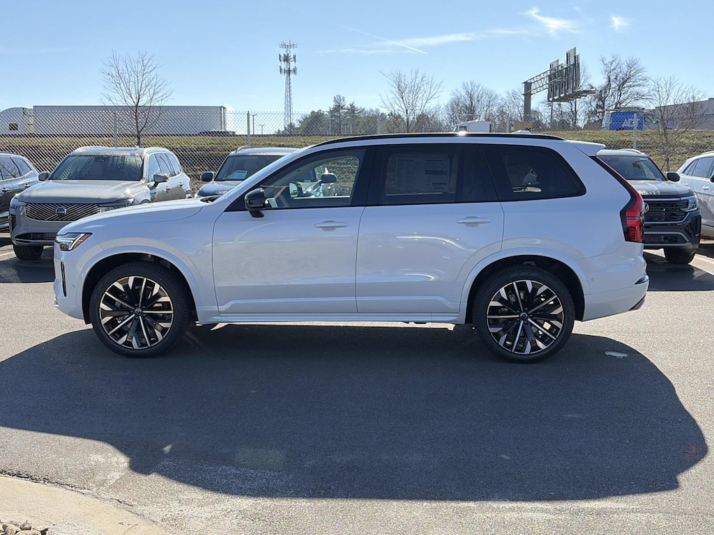 New 2026 Volvo XC90 B6 Ultra Sport Utility