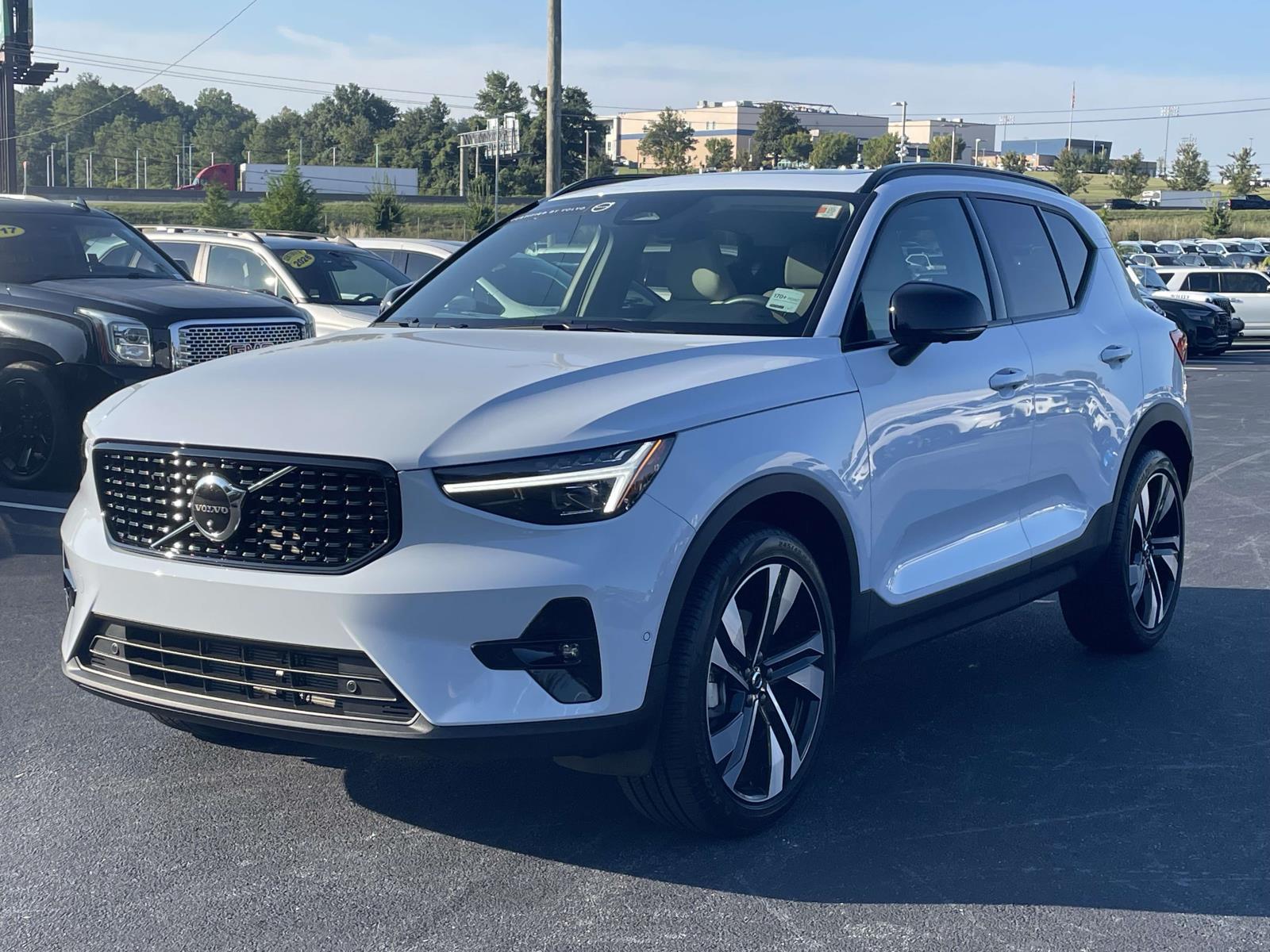 Used 2026 Volvo XC40 B5 AWD Ultra Sport Utility