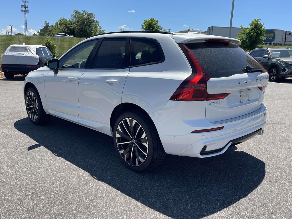 New 2026 Volvo XC60 Plug-In Hybrid T8 Ultra Sport Utility