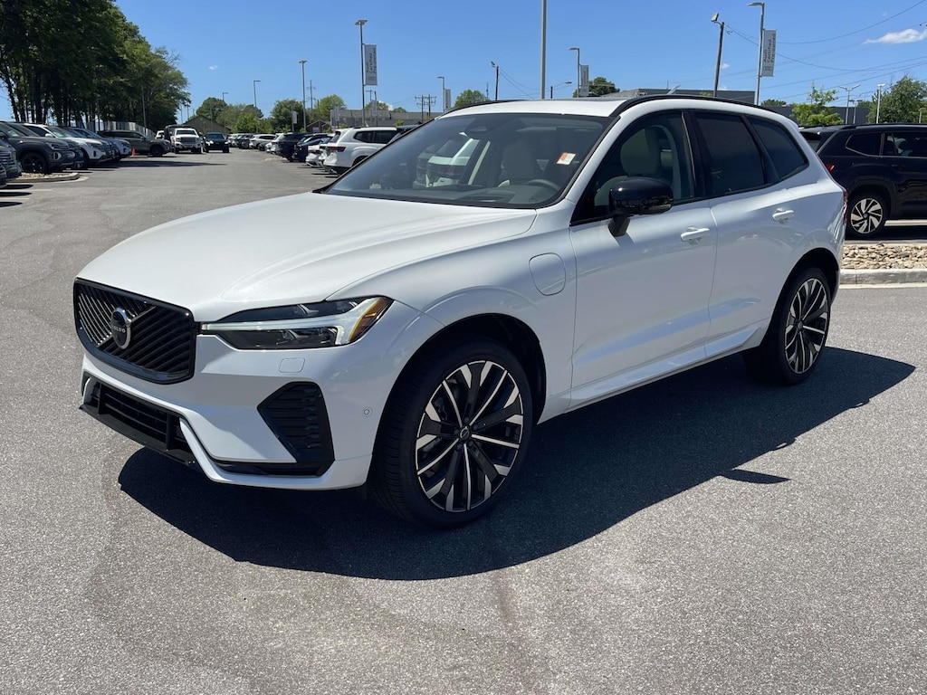 New 2026 Volvo XC60 Plug-In Hybrid T8 Ultra Sport Utility