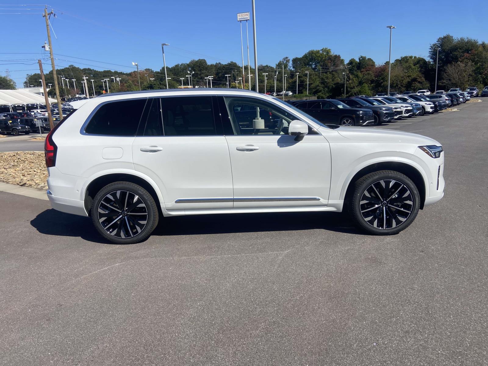 2026 Volvo XC90 Ultra - Photo 10